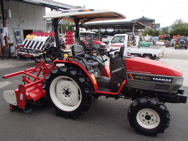 超激得定番◆長野県　農機具専門店発　ヤンマー　トラクター　F210　中古農機具 車体